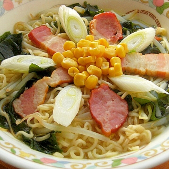 切り落としザク切りベーコン❤インスタント塩ラーメン